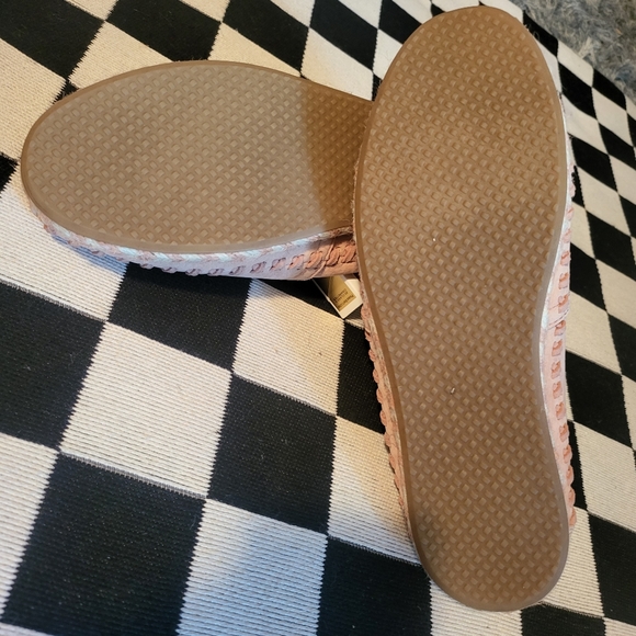 TOMS Nubuck Soft Leather Slip-on Flat in Pale Pink sz 9 - Picture 5 of 8